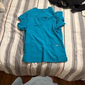 Figs teal women’s V-Neck 3 pocket Scrub Top